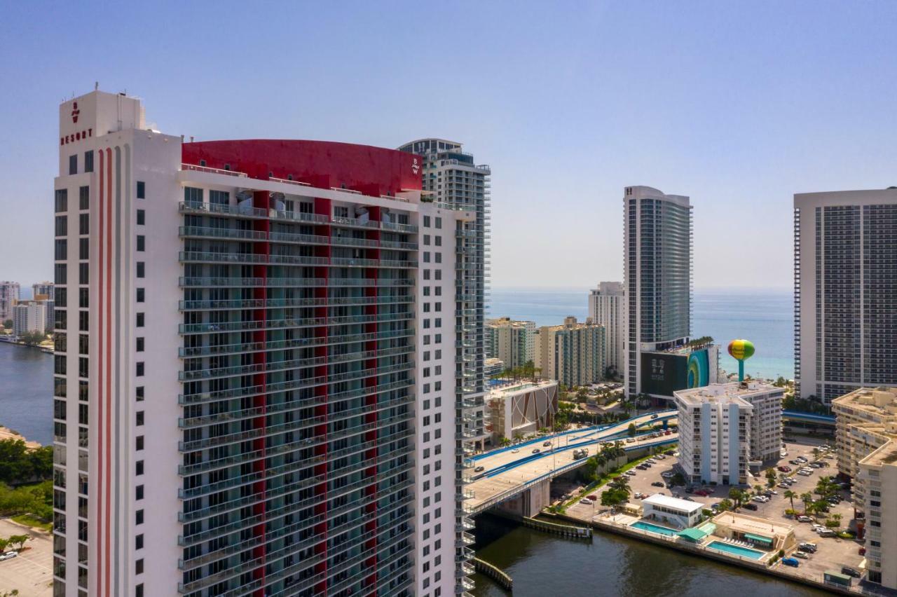 Beach Walk Resort Lux Apartments Hallandale Beach Exterior photo